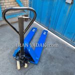 جک پالت ۳ تن با عرض ۵۴ سانتیمتر به رنگ آبی کوره‌ای